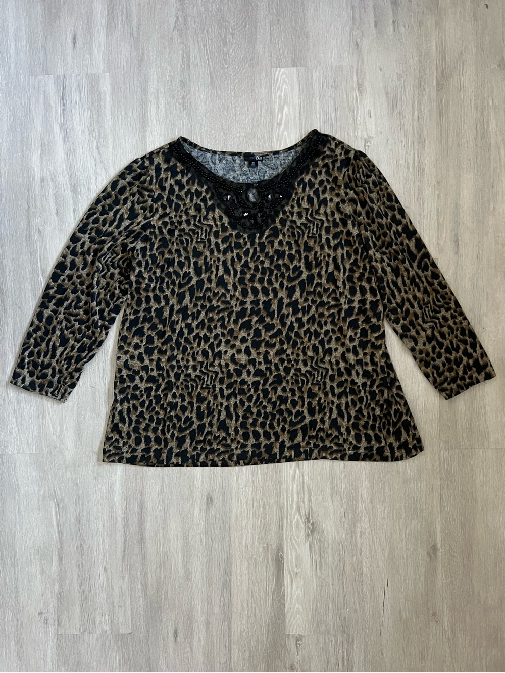 East 5th Beaded Neck Leopard Print Long Sleeve Knit Sweater 3X lite weight